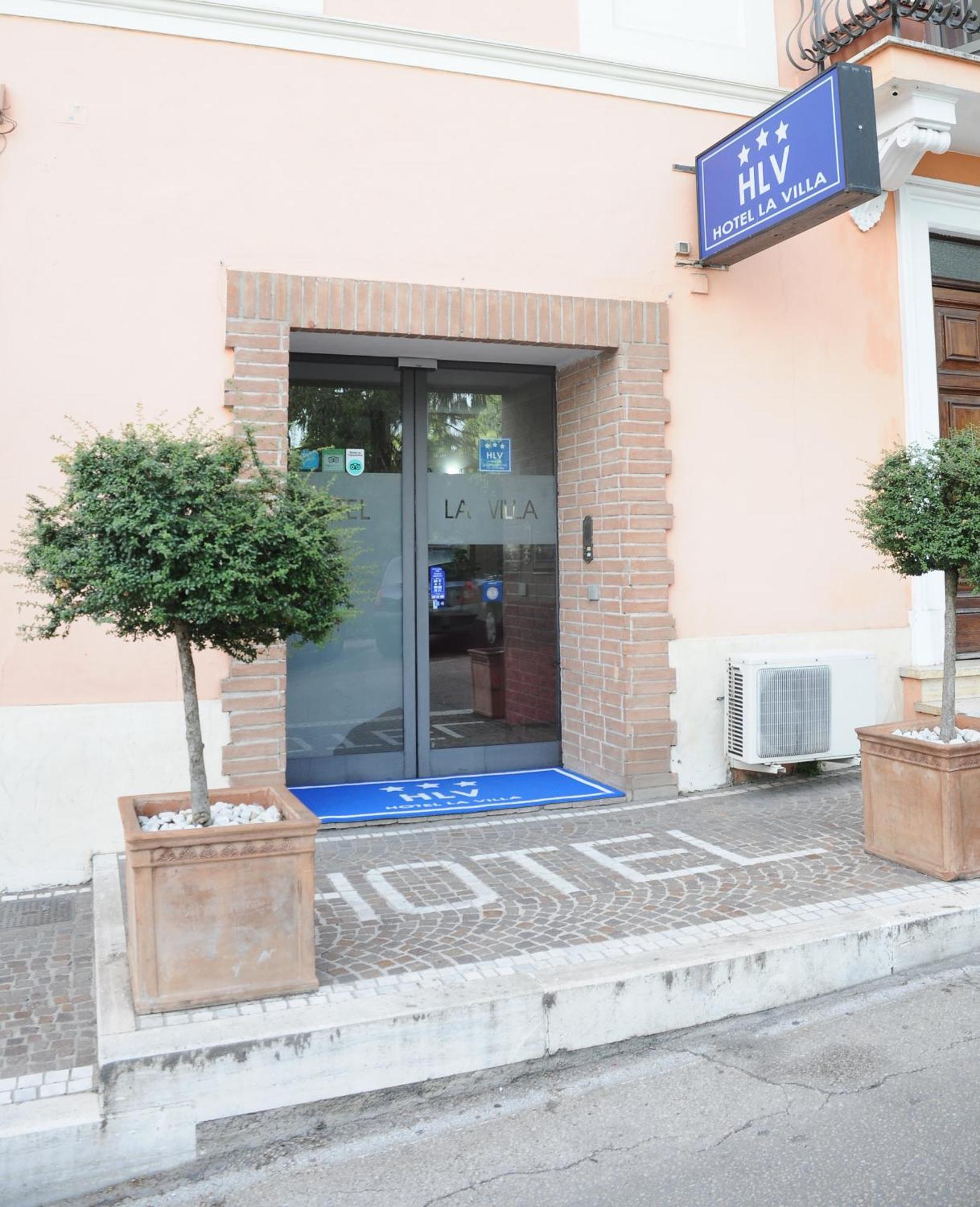 Hotel La Villa Ceccano Kültér fotó