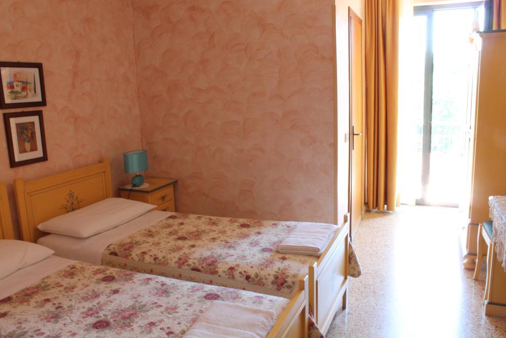 Hotel La Villa Ceccano Szoba fotó